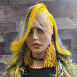 26 inch yellow/gray colored wig
